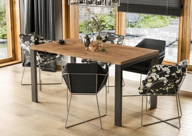 Rozkładane stoły z metalowymi nogami – praktyczne porady