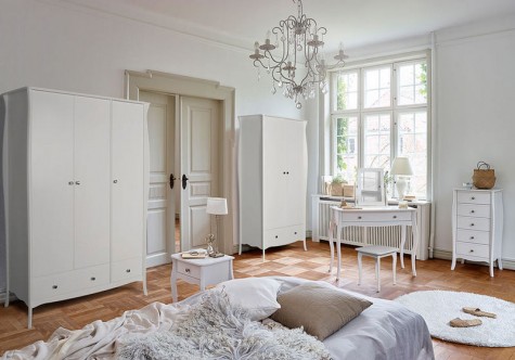 Steens - białe meble pokojowe w stylu prowansalskim Baroque