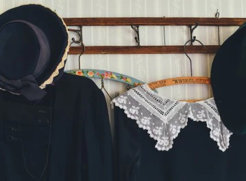 Pomysły na wieszaki do przedpokoju - ciekawe patenty na nudny detal