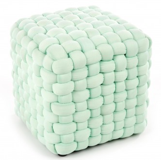 Pastelowa pufa z plecionki w kształcie kostki Rubik