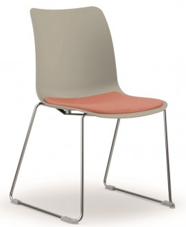 Krzesło biurowe na płozach Coworker SPL S80 z tapicerowaną nakładką