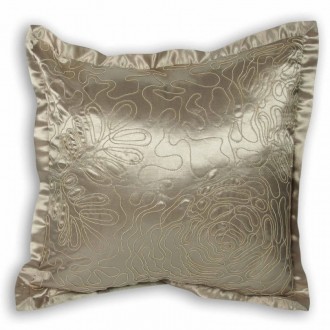 Złota poduszka dekoracyjna z ozdobnymi tasiemkami MC-4914