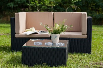 Dwuosobowa sofa ogrodowa ze stolikiem - zestaw Pieno czarny