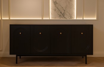 Czterodrzwiowa komoda glamour Marlen 155 cm, kolor czarny