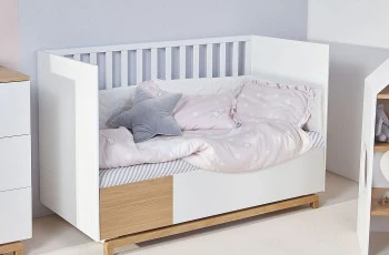 Łóżeczko dziecięce z szufladą i funkcją tapczanika Nomi 70x140