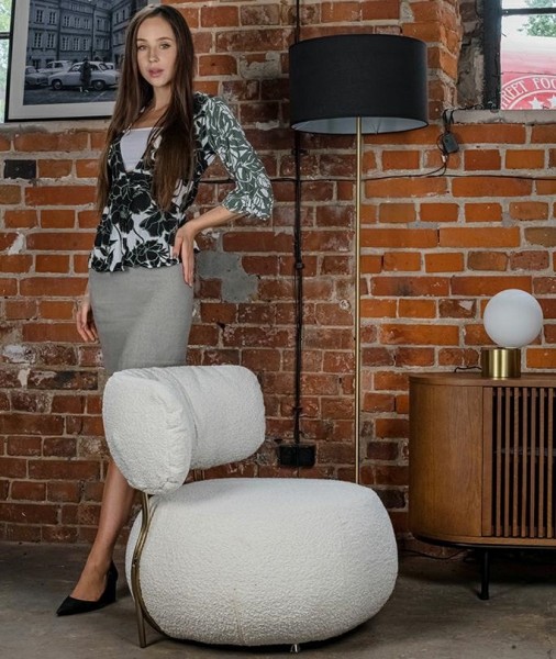 Designerski fotel bez podłokietników Teddy Low