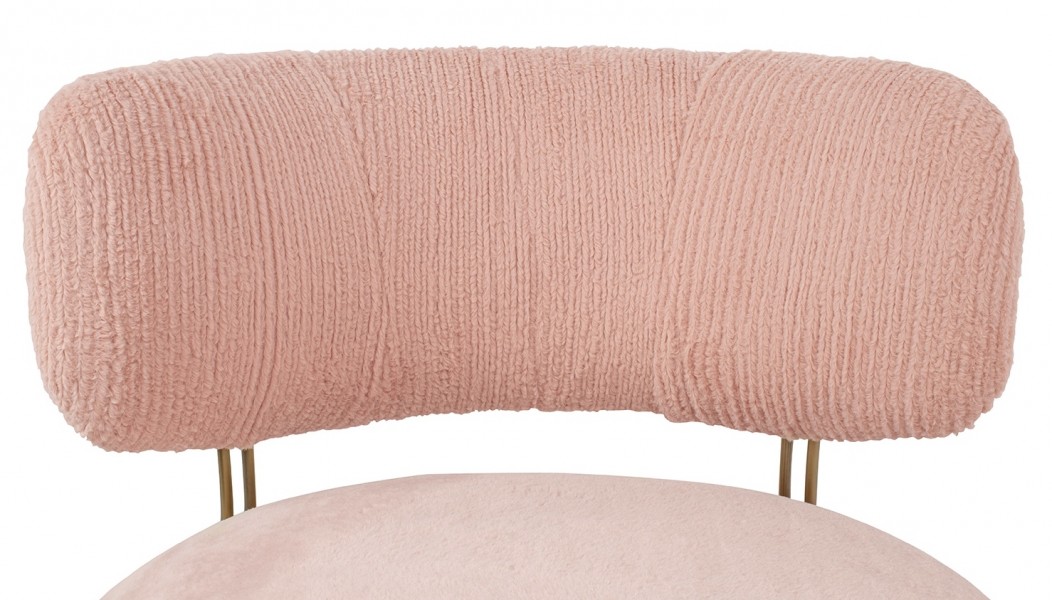 Designerski fotel wypoczynkowy z pluszu Teddy Low różowy