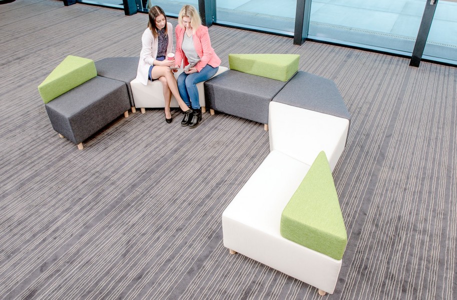 Sofa modułowa z oparciem do szkoły ZigZag