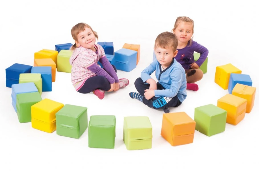 Zestaw piankowych kostek Mini 4641304 z pokrowcem