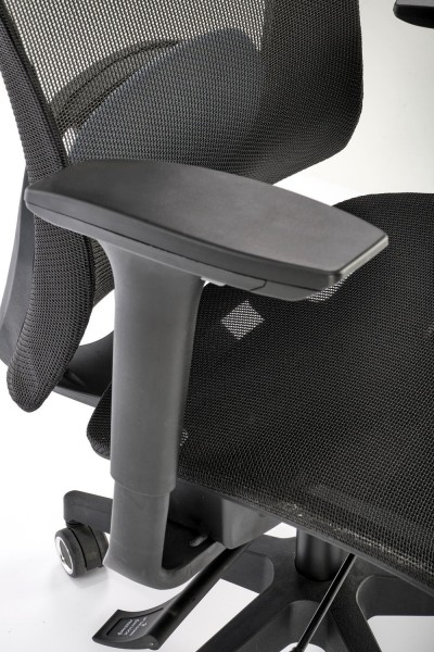 Ergonomiczne krzesło biurowe Goliat, zgodne z normą BHP