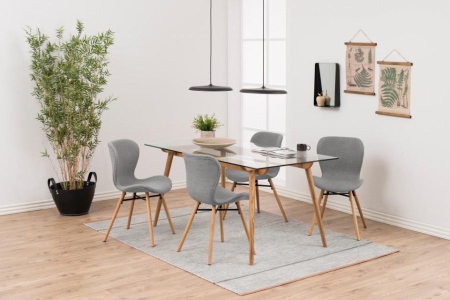 Tapicerowane krzesło do jadalni na dębowych nogach Batilda light grey